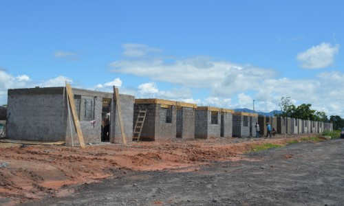 Porto Real avança nas obras de construção de 63 casas populares no Freitas Soares